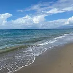 Bahia De Beachfront 2 Bedroom * Marbella