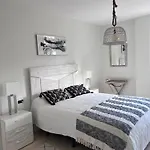 Apartment Bahia De Beachfront 2 Bedroom *