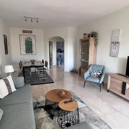 Bahia De Beachfront 2 Bedroom Apartmán *