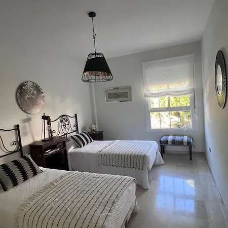 Bahia De Beachfront 2 Bedroom *