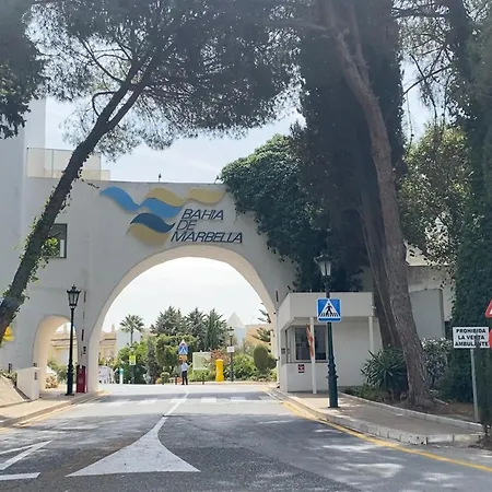 Bahia De Beachfront 2 Bedroom Апартаменти *