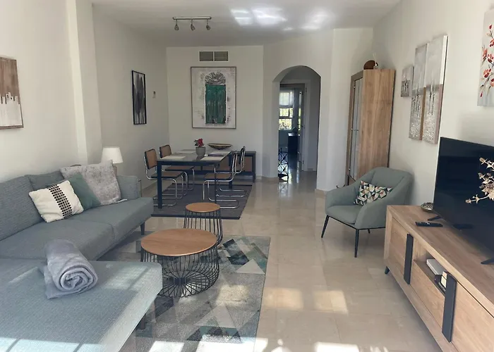 Bahia De Beachfront 2 Bedroom 公寓 *