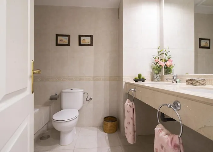 Bahia De Beachfront 2 Bedroom * 马尔韦利亚